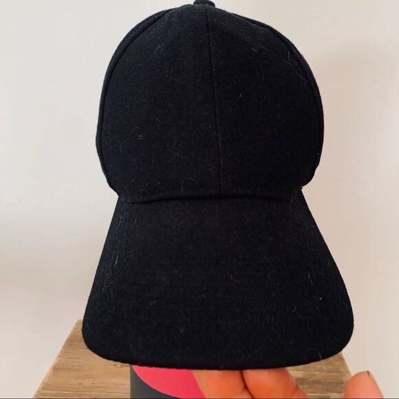 Black cap, no name, brand new without tags, OS - Picture 2 of 7